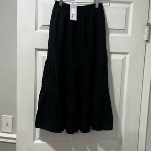 Elegant Black Women's Skirt